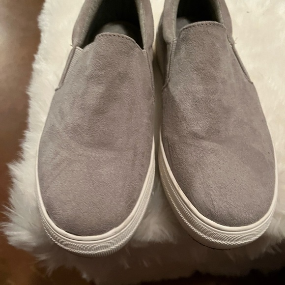 SODA Grey Slip on Sneakers Size 6.5 - Picture 2 of 5